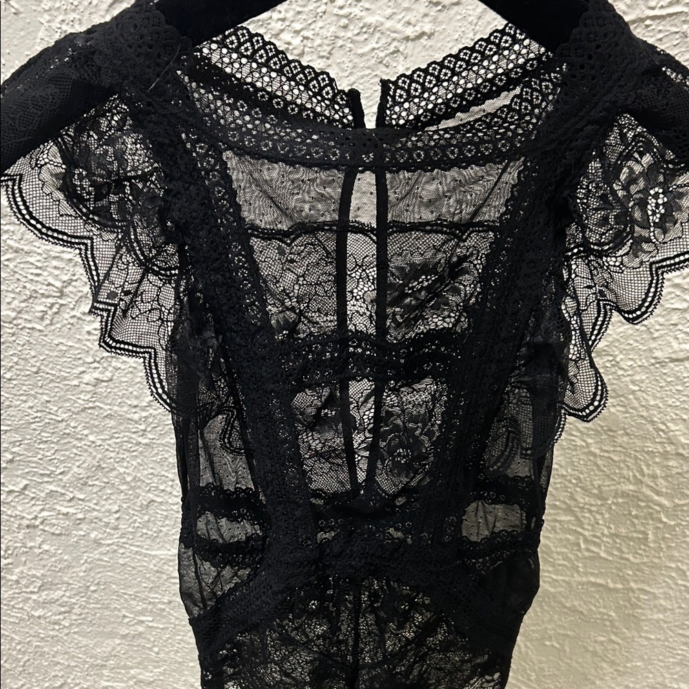 H&M Women’s Sheer Black Lace Bodysuit Size Small BRAND NEW